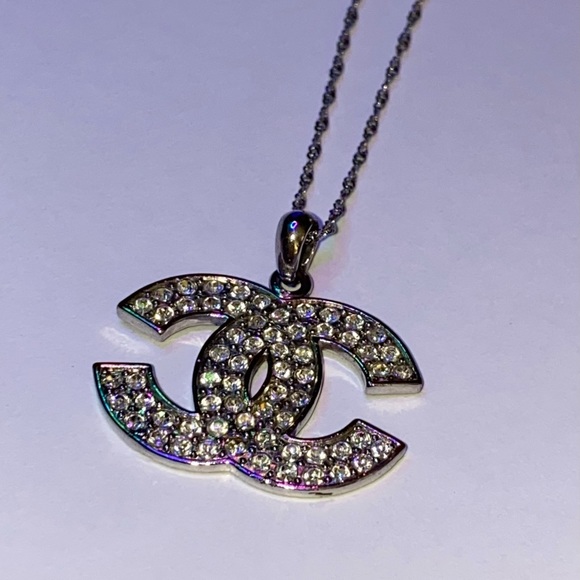 Chanel Necklace - Picture 5 of 12